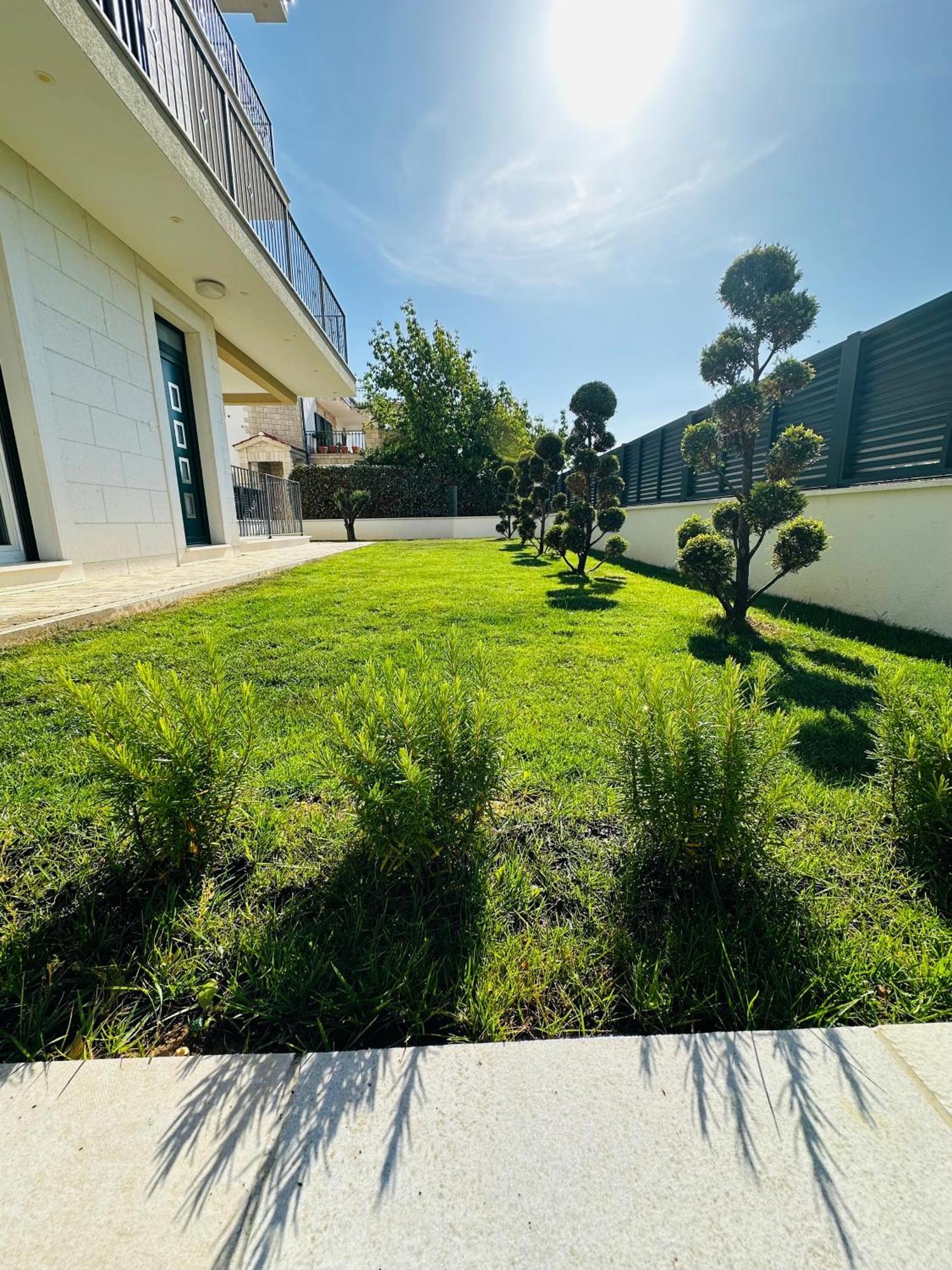Vila Zrina - Apartmani Trogir Exterior foto