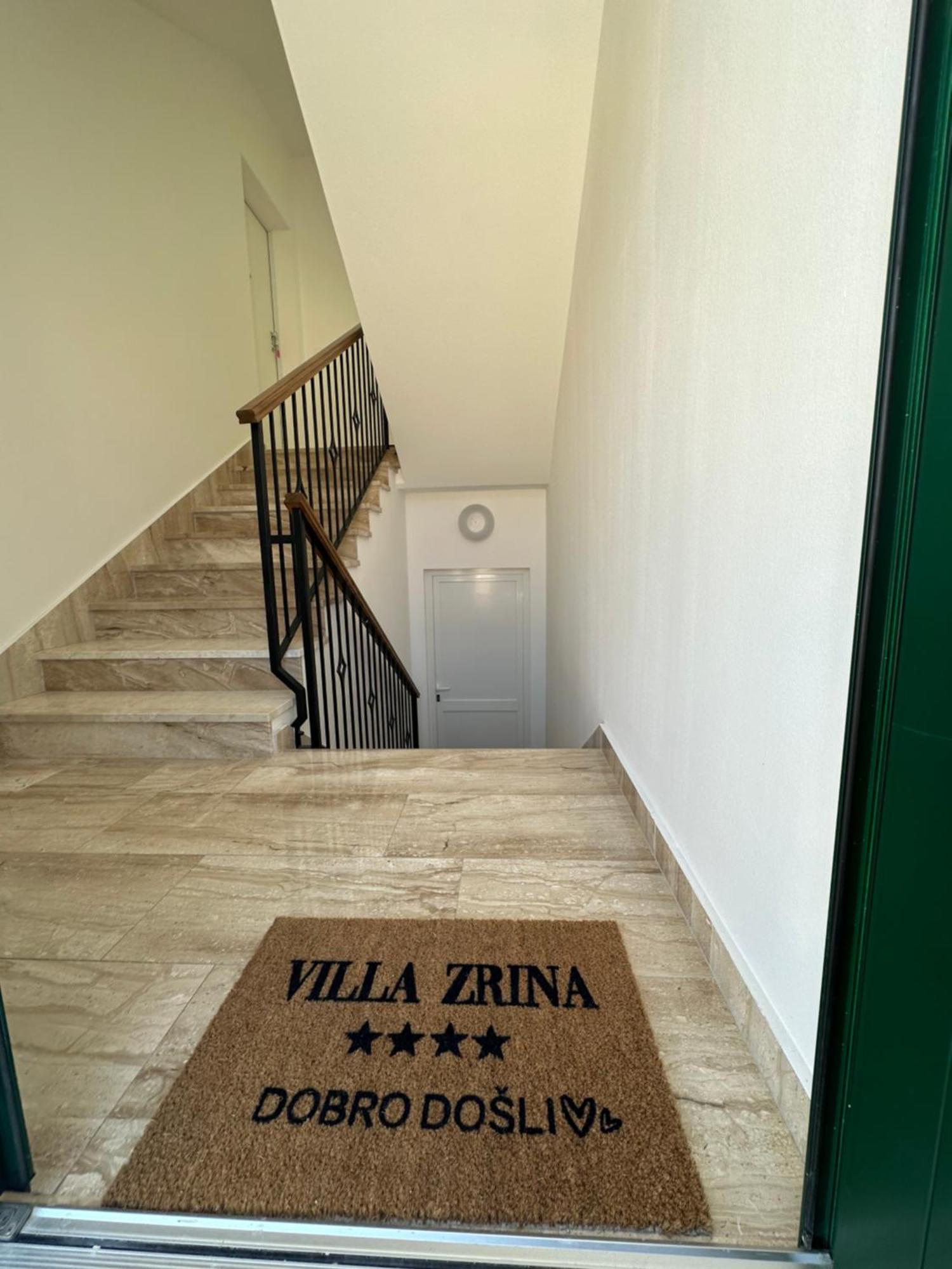 Vila Zrina - Apartmani Trogir Exterior foto